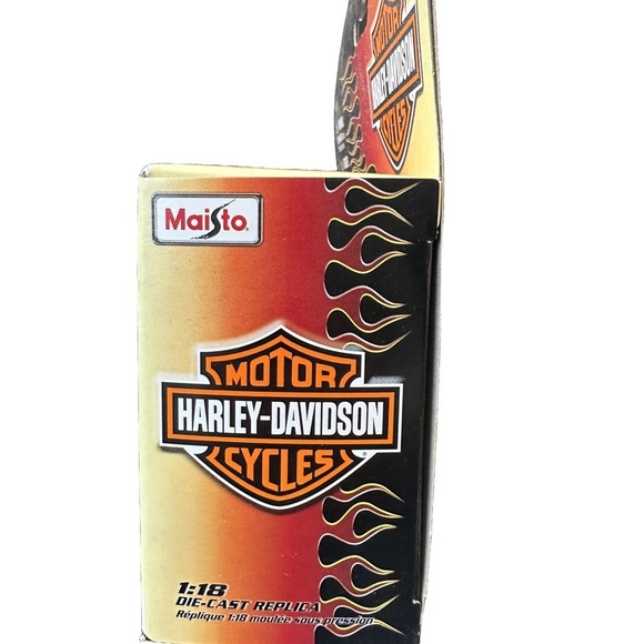 Harley-Davidson Die-Cast Motorcycle Model - Picture 3 of 3